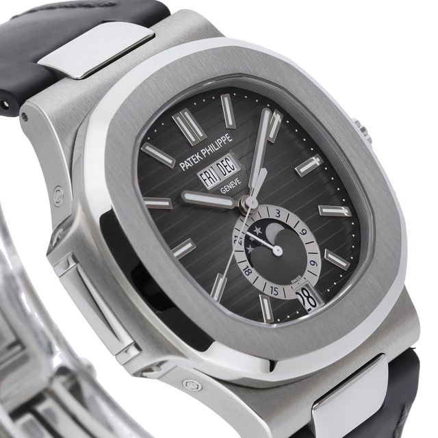 Patek Philippe Nautilus 5726A-001 Image 5